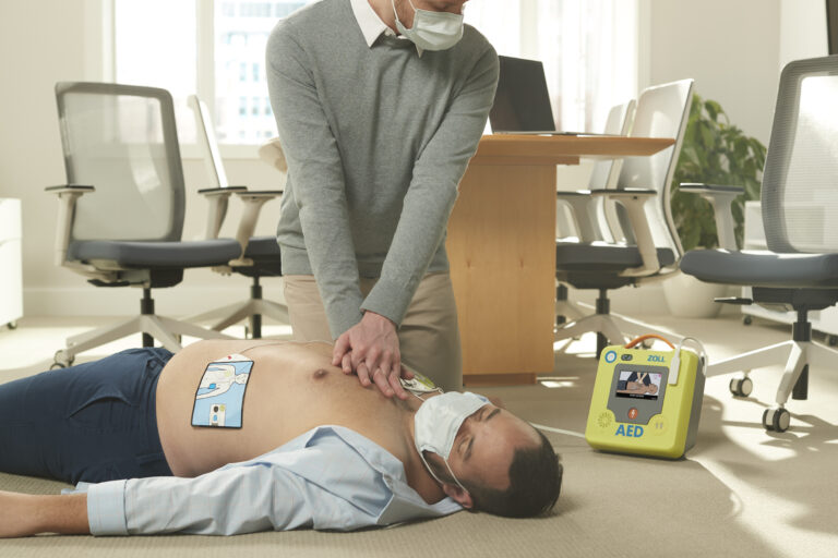 Defibrillator-kaufen-zoll-aed-3